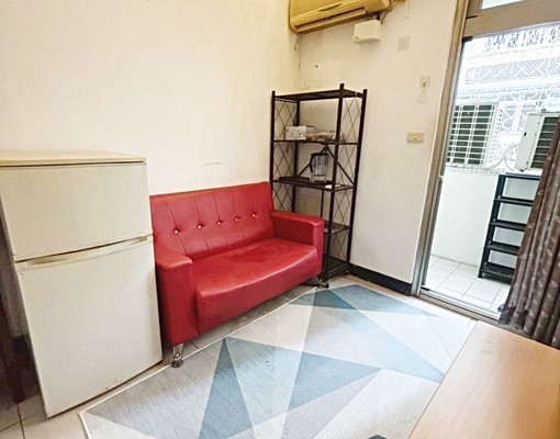 ⭐️中山區龍江路🏠近濱江果菜市場🏠可寵可開伙⭐️ - Image 1