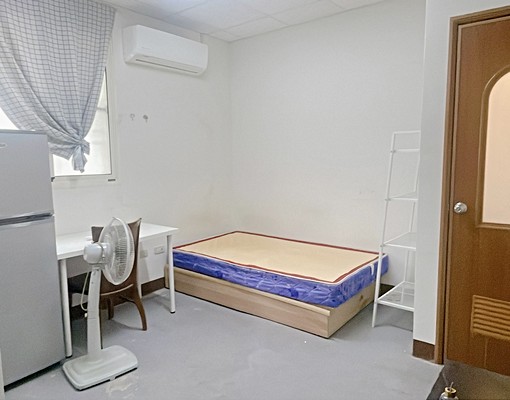 屏東大學透天分租套房家具電齊全(可租屋補助) - Image 1
