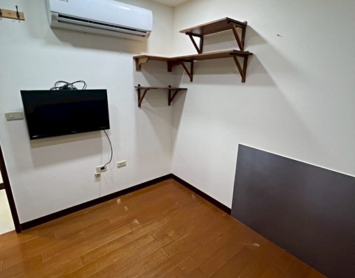 免仲介費,可租補,使用空間大,優質裝潢大2房 - Image 6