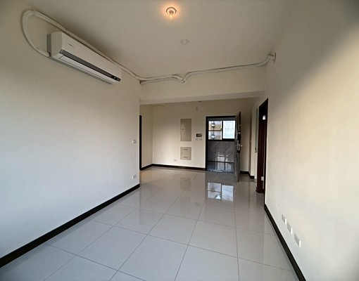 聯碩社會住宅-近新豐商圈,五分鐘上62 - Image 1