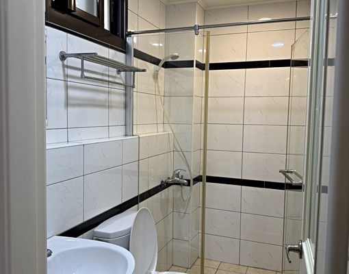 東門城圓環旁11坪大套房可租補可報稅 - Image 8