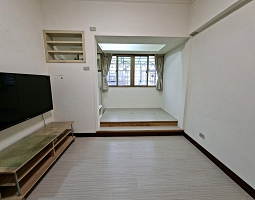#昌隆國小#友善屋源#平面正一房#可租補#中庭社區全天管理 - Image 1