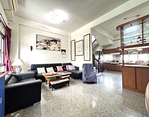 社區花園別墅/大面寬/雙車位/24小時丟垃圾 - Image 4