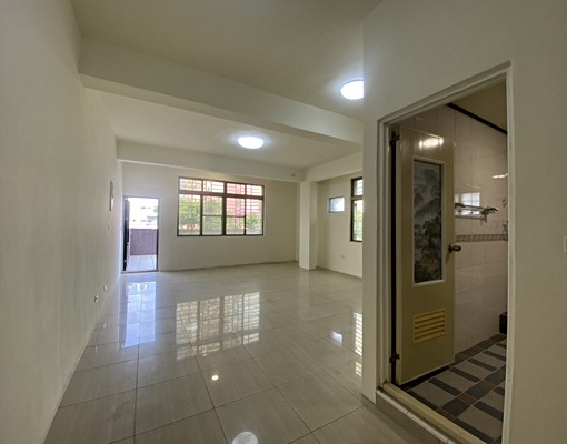 登發市場|店住透天四樓|4大套房雙併車庫 - Image 14