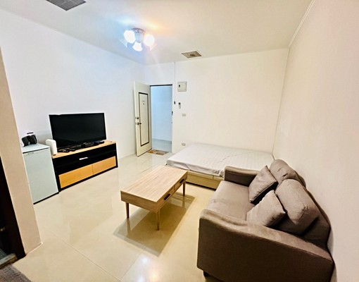 台北橋旁/整新房/獨洗/安靜/生活機能佳 - Image 1