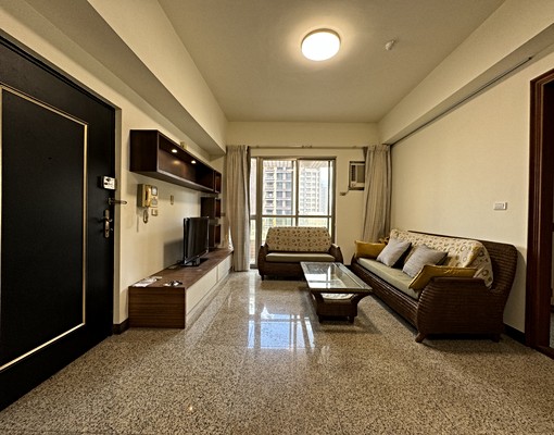 可租補🌟藝文特區|前後陽台|交流道|平面車位 - Image 1