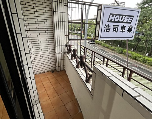 蘆洲永安南路二段第一排河畔,生活機能健全黃金公寓出租 - Image 9