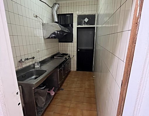 蘆洲永安南路二段第一排河畔,生活機能健全黃金公寓出租 - Image 12
