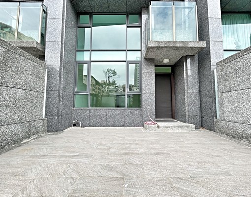 中科⭐全新電梯臨路透天💟醒目地標💟空間大可營登店住! - Image 1