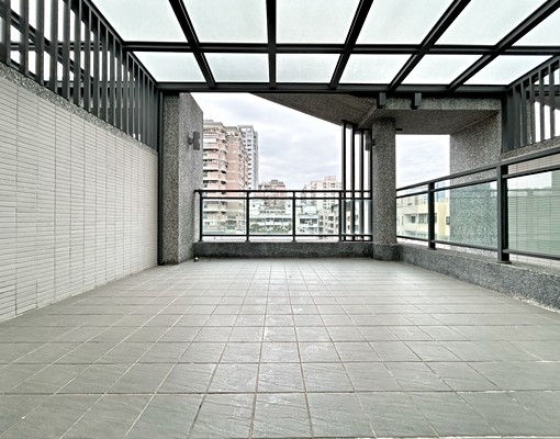中科⭐全新電梯臨路透天💟醒目地標💟空間大可營登店住! - Image 15