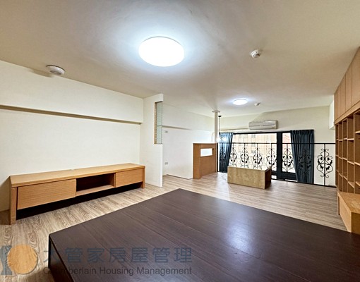 竹北市中心★邊間超美樓中樓★ - Image 8