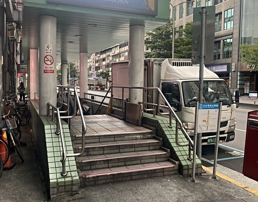 永春捷運站正樓上❤租屋補助戶籍❤大陽台❤格局方正❤寵物 - Image 5