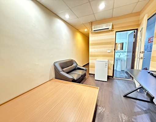 近精華商業區鬧中取靜舒適便利優質套房 - Image 1