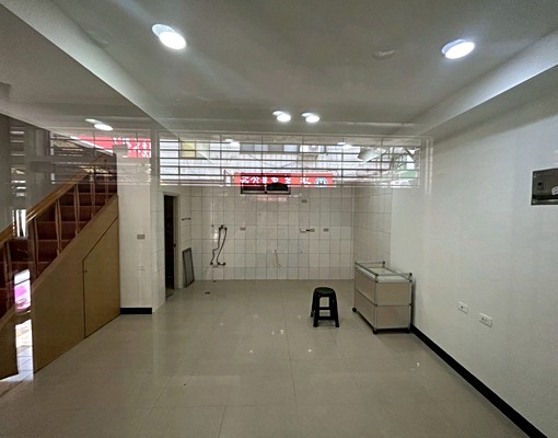 市中心商三透天住辦0953517777 - Image 2