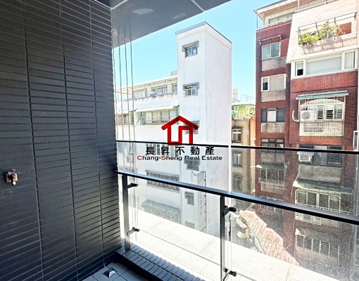 近台大文藝綠地*全新首租*前後陽台*三主臥*含平車 - Image 5