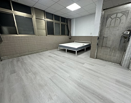 近捷運西門站【超值租案】可補助★一層1戶★低樓層 - Image 2