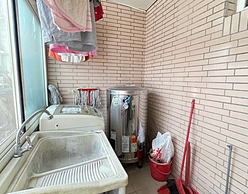 近南港站小資族溫馨採光佳獨立套房可代收垃圾台水台電 - Image 13