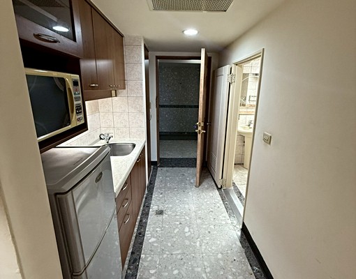 東大路10坪電梯平價套房★可寵物★寬暢大空間等你來預約👍 - Image 6