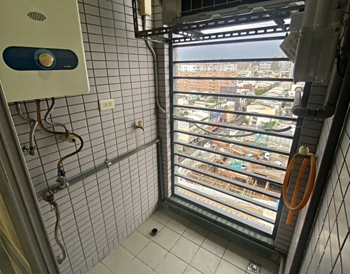 仲介出租🌟電梯大套房/台水電🌟可申請租金補貼 - Image 4