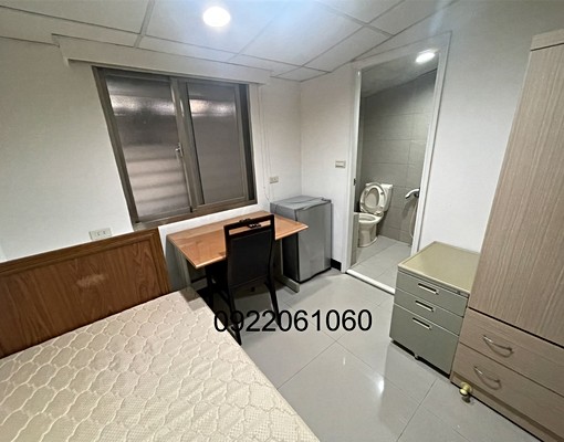 近南京復興捷運站套房限女性~可租補 - Image 1