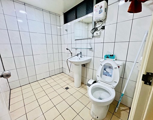 民權西路站/全新裝潢/全新傢俱/機能佳 - Image 4