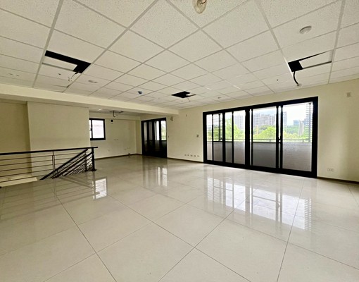 【租】高鐵TECHPARK金店面~夾層滿雙衛浴12萬/月 - Image 4