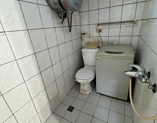 ◎捷運南軟站對面獨立套房家具齊/可租補/包水網路第四台 - Image 3
