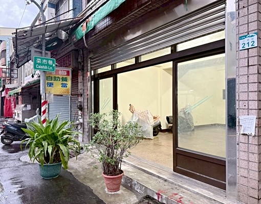 1樓店面+透天整棟出租 - Image 1
