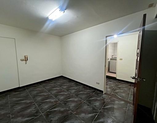 龍山寺❣️2房可貓對外窗採光通風台電南幾場夜市獨洗曬小吃林立 - Image 7