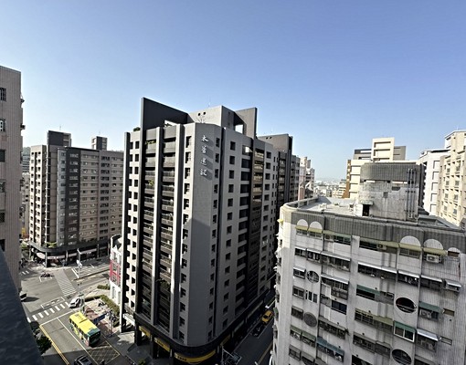 租-左營三鐵共構巴洛克3房平車 - Image 7