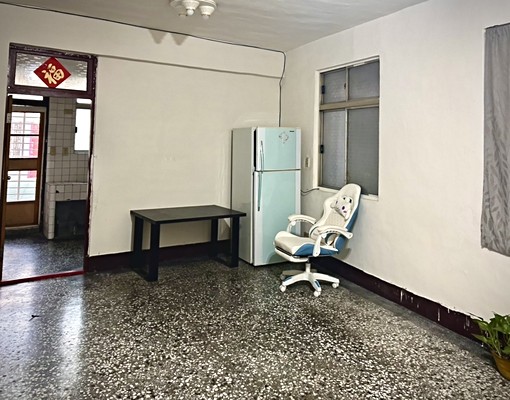 採光佳,生活機能佳,近學區、菜市場 - Image 1