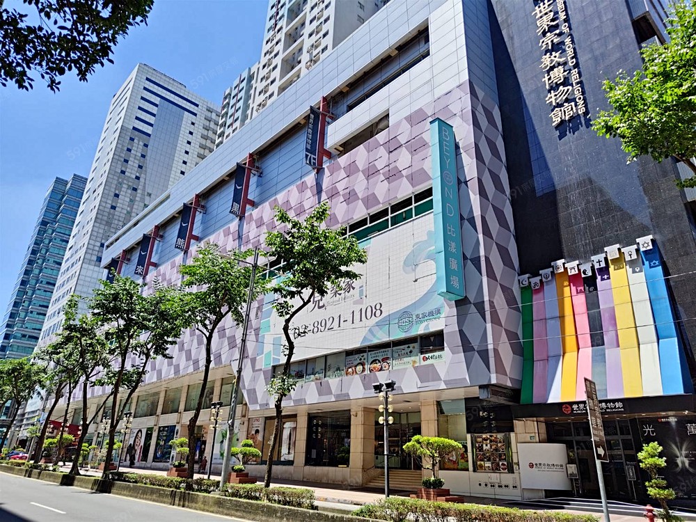 附近街景照