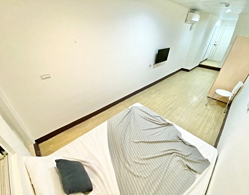 提供入戶籍.申請租屋補助~垃圾代收~可養貓貓房~獨立陽台 - Image 4