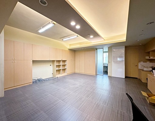 縣政特區-文化中心三角窗大店面 - 591租屋網 - Image 5