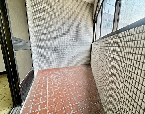 科工館車站＆輕軌站超亮三房大空間三樓公寓 - Image 12