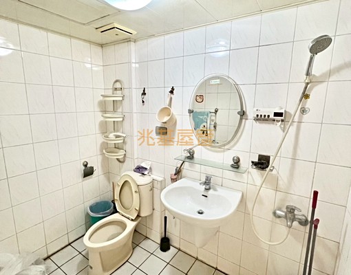 兆基社會住宅🏡稀有大透天有車庫🉑三租補 - Image 12