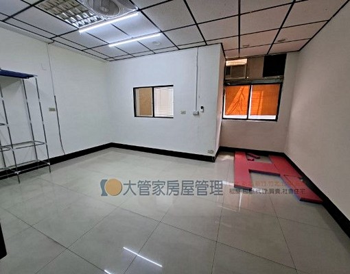 租近市場.學校僅租7000元 - Image 1