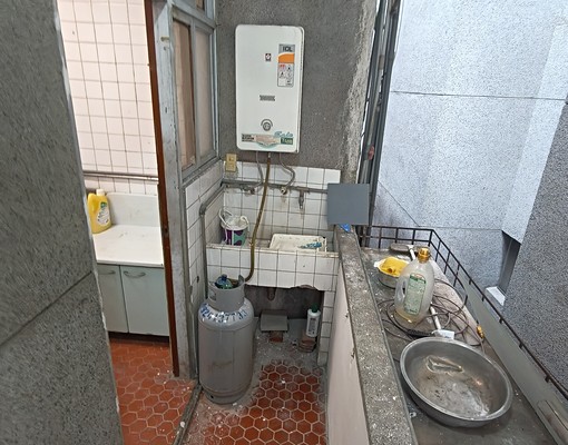 東昇社宅/免仲可補/近景美站乾淨明亮三房空屋出租 - Image 11
