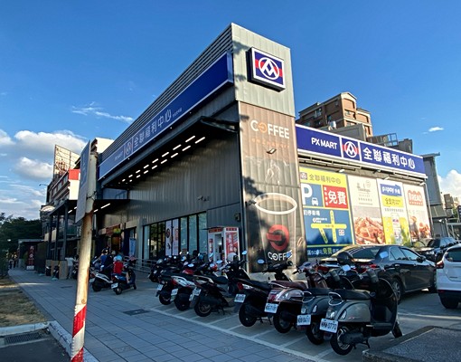 竹北租屋光明商圈全聯。陽台大套房獨洗第四台另平車 - Image 3