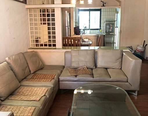 竹南邊間大透天採光好整棟出租 - Image 1