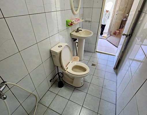 🏠近龍岡圓環整棟透天出租/水電自繳/門口停車🏠 - Image 12