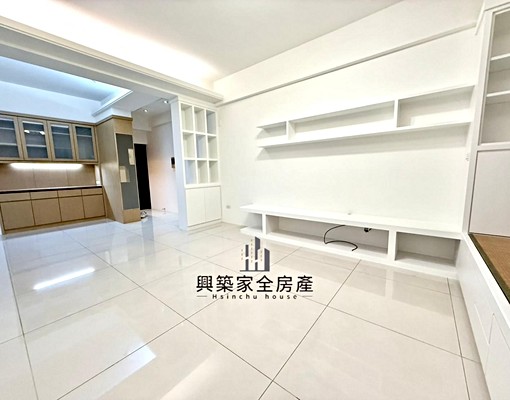 W科大特區.中國醫藥｜家具電可談美宅4房｜附車位 - Image 1