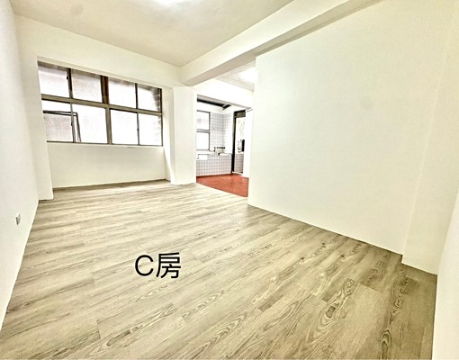 捷運板橋站步行8分鐘/全新8坪大套房/可租補/共3間可選 - Image 1