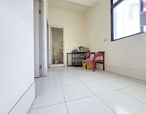 可租補可入戶籍橋頭大地坪透天近高大特區屋況優有車庫停車免煩惱 - Image 14