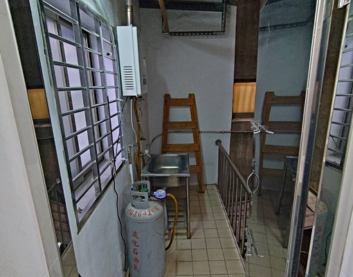 全新裝潢、全新家具,屋主自租優質三房 - Image 10