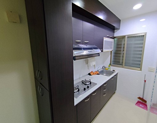 全新裝潢、全新家具,屋主自租優質三房 - Image 3
