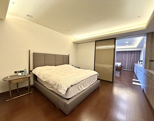 一鏡到底🔥住商大樓🔥30樓無限視野四房雙車 - Image 4