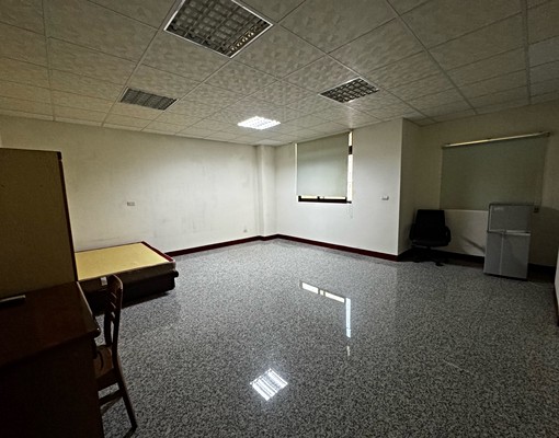 竹北家樂福旁美套房｜採光超好空間大-有其他間可挑 - Image 1