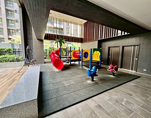 🏠出租🏠正王爺壟星巴克商圈花園三房車 - Image 1