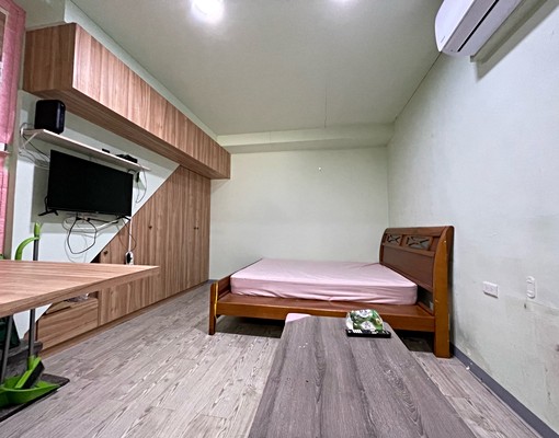 延平北路五段稀有一樓套房 - Image 5